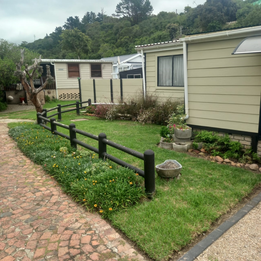 2 Bedroom Property for Sale in Grootbrakhoogte Western Cape
